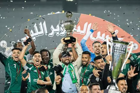 اللقب الثاني في أقل من أسبوع.. حسام البدري يقود أهلي طرابلس لحصد السوبر الليبي